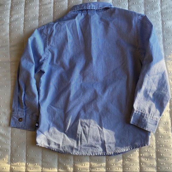 Nautica sleeves vest and long sleeve t shirt in perfect condition. Size 4t - Picture 9 of 10